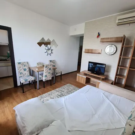 Apartmán Apartament 2 Summerland Etaj 3 *